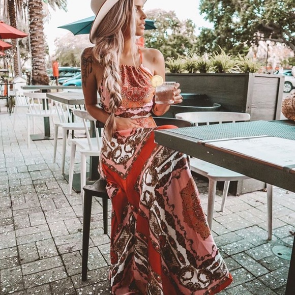 aakaa Dresses & Skirts - Aakaa dress